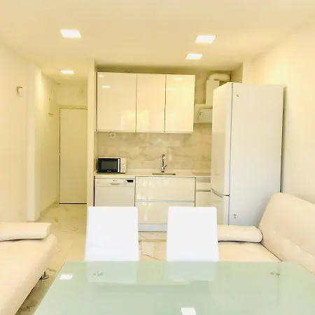 Modern And Design Studio Near The With Large Swimming Pools