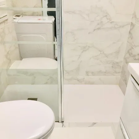 Modern And Design Studio Near The With Large Swimming Pools Apartman Lloret de Mar