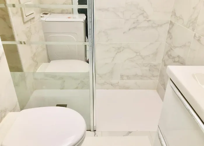 Modern And Design Near The With Large Swimming Pools Appartamento Lloret de Mar